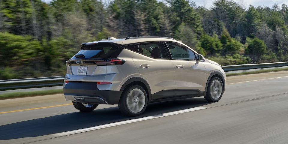 Chevrolet Bolt EUV 2023 con faros IntelliBeam® y manijas de puertas al color de la carrocería