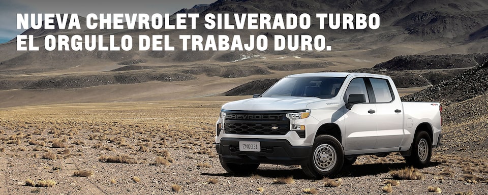 Nueva camioneta de trabajo Chevrolet Silverado. Equipada con sistema de doble escape, lista para enfrentar cualquier trabajo